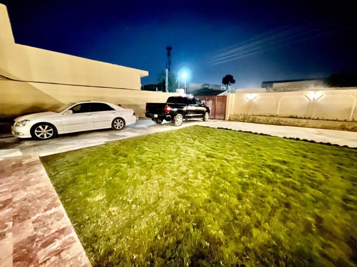 Shelton Hotel Mardan Exterior photo